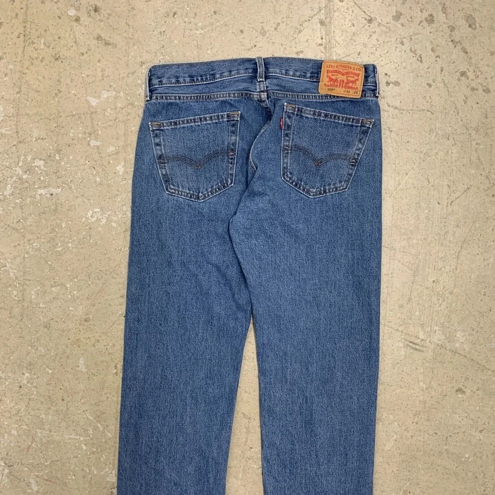 Levis 505 Jeans Mens 34x29 Pants Blue Straight Leg Medium Wash Denim Fits 36x29